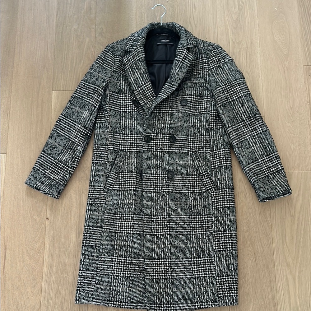 Women’s Black and Gray Plaid Coat